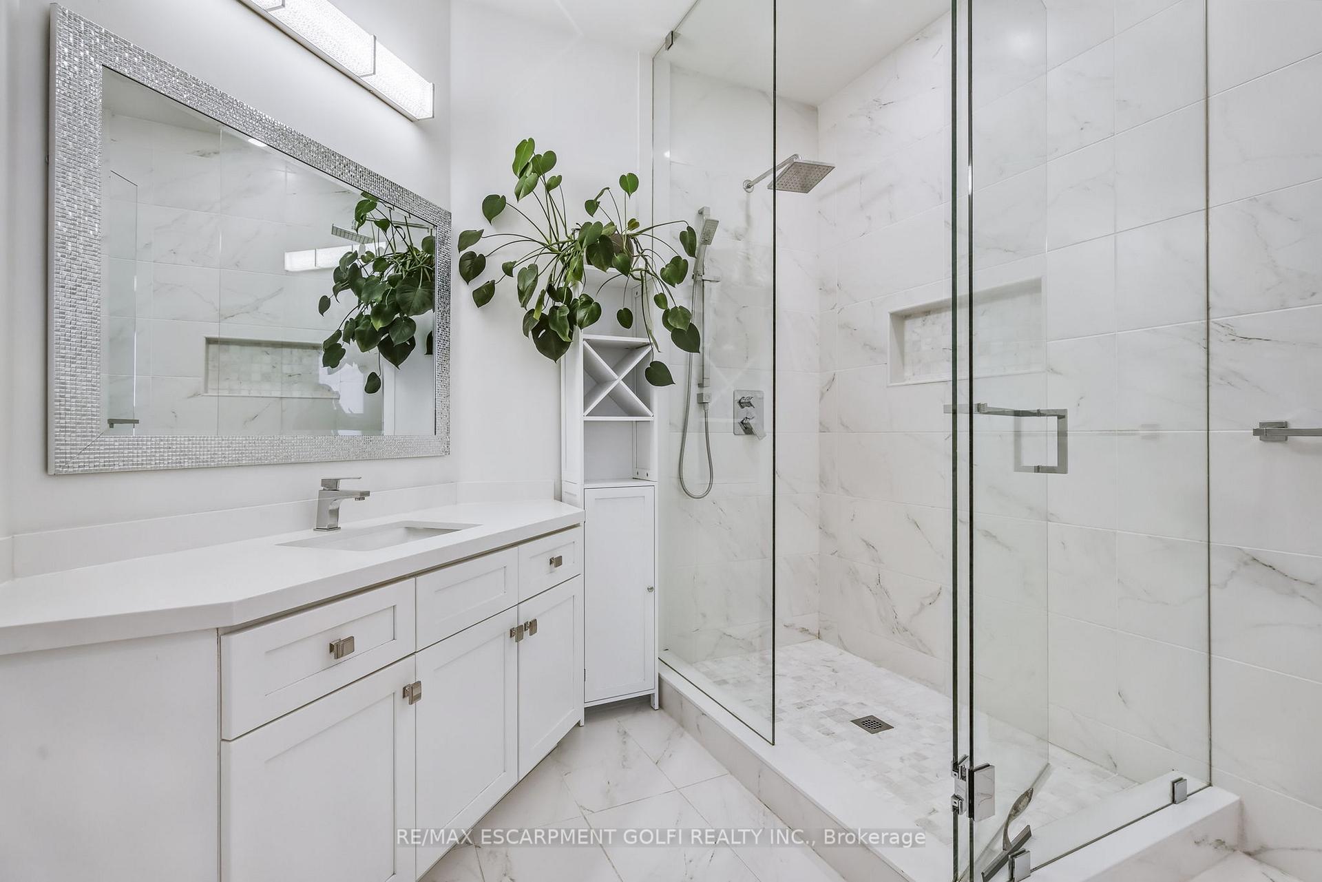 Photo 62 of 168 Bookjans Drive, Hamilton, Meadowlands — HOMEH