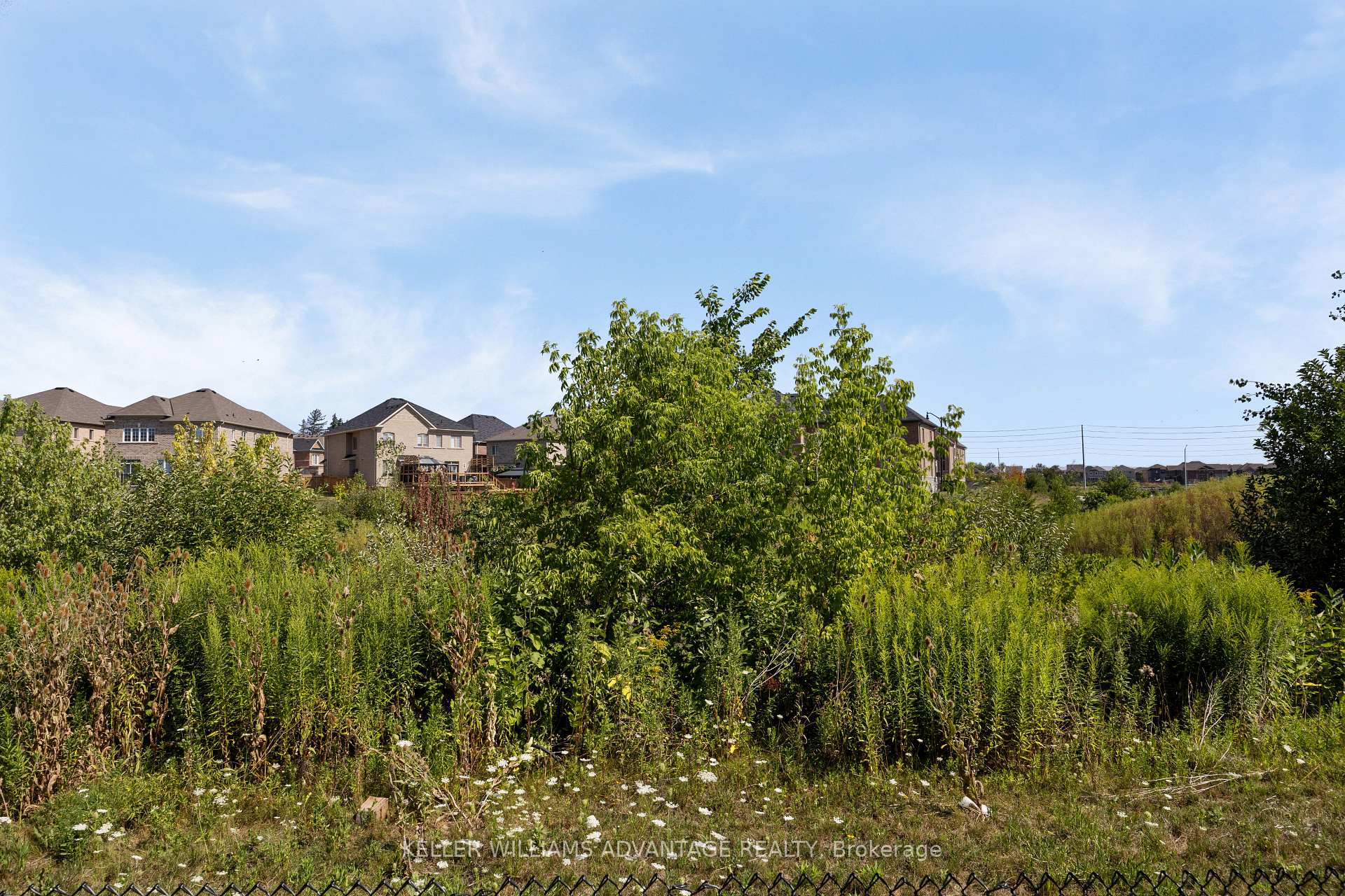 Photo 4 of Unit Bsmt, 41 Hawtrey Road, Brampton, Northwest Brampton — HOMEH