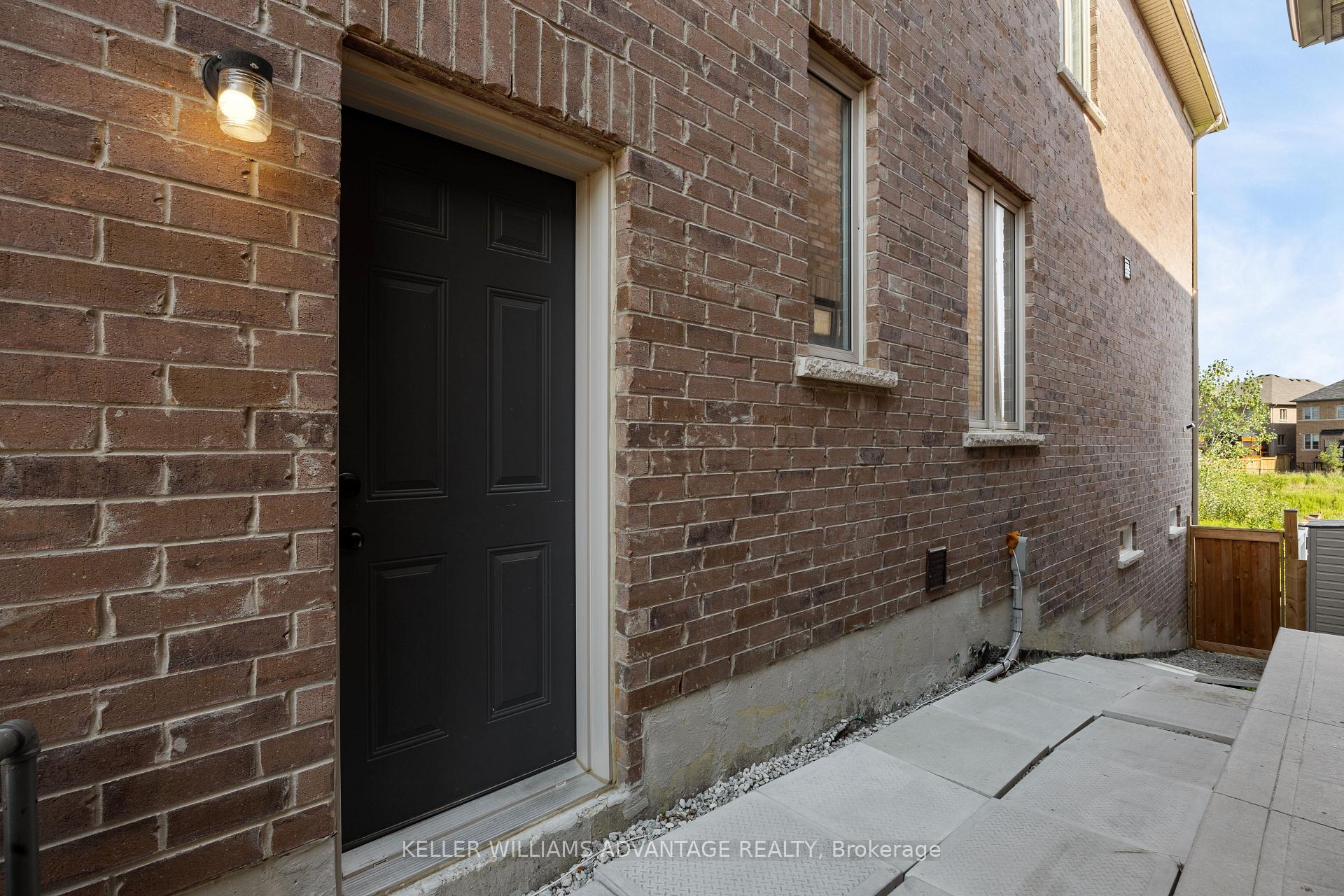 Photo 5 of Unit Bsmt, 41 Hawtrey Road, Brampton, Northwest Brampton — HOMEH