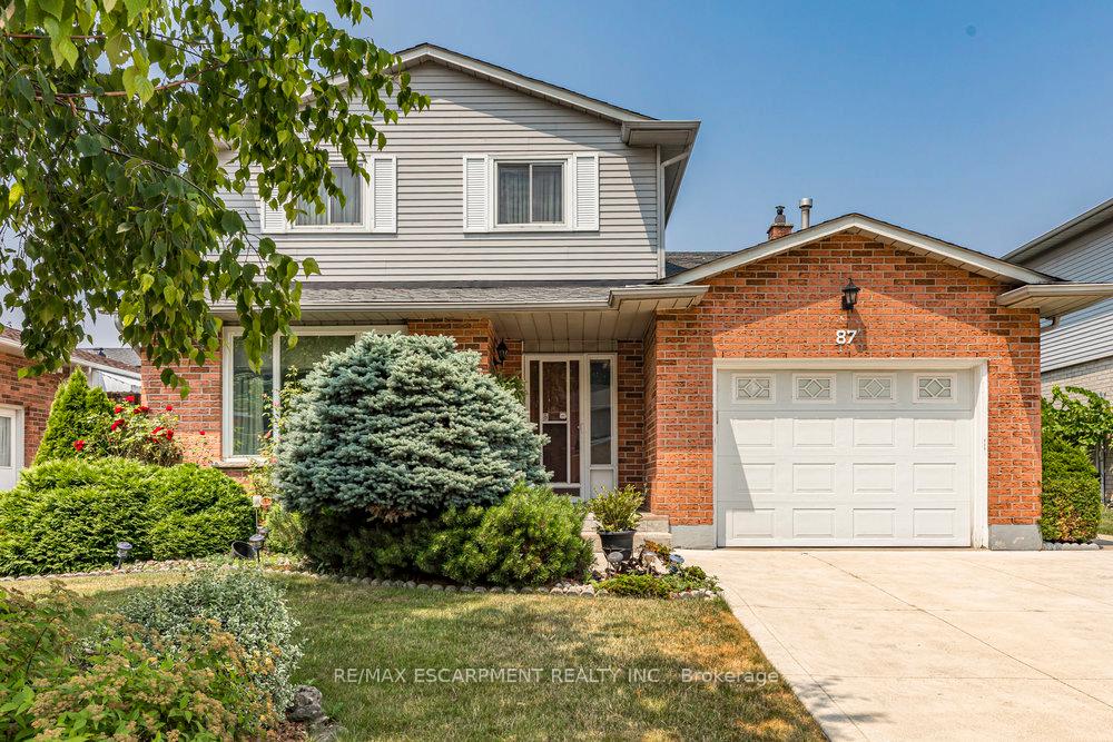 Photo 2 of 87 Strawberry Drive, Hamilton, Riverdale — HOMEH