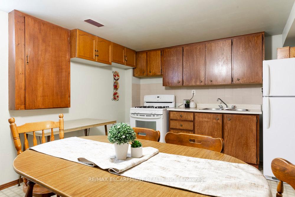 Photo 39 of 87 Strawberry Drive, Hamilton, Riverdale — HOMEH