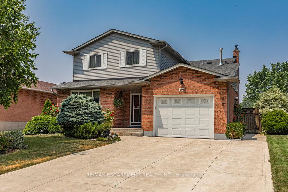Photo 3 of 87 Strawberry Drive, Hamilton, Riverdale — HOMEH