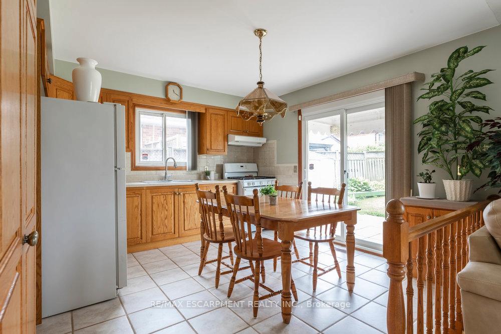 Photo 9 of 87 Strawberry Drive, Hamilton, Riverdale — HOMEH