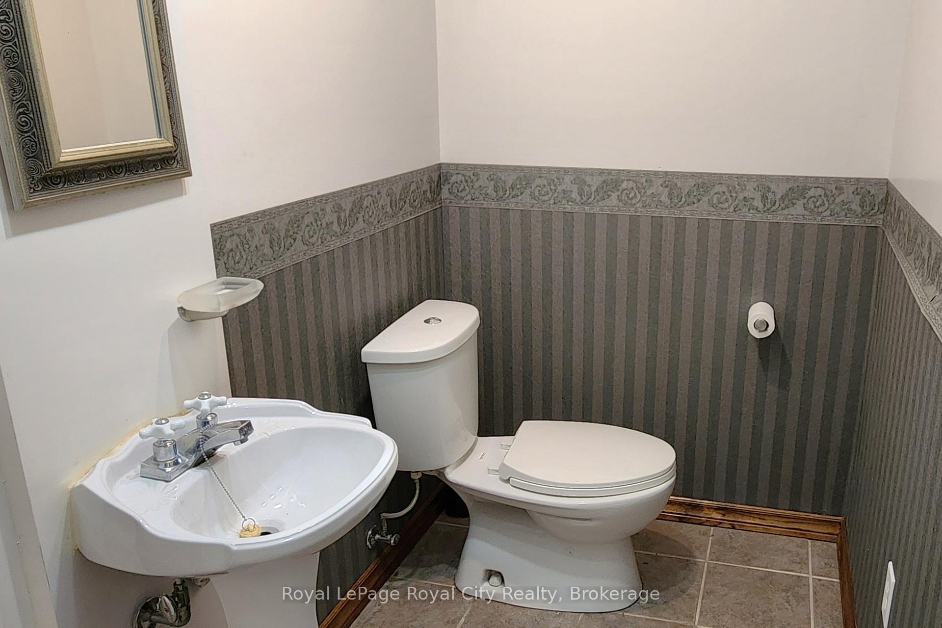 Photo 18 of 11 Rodgers Road, Guelph, Kortright West — HOMEH