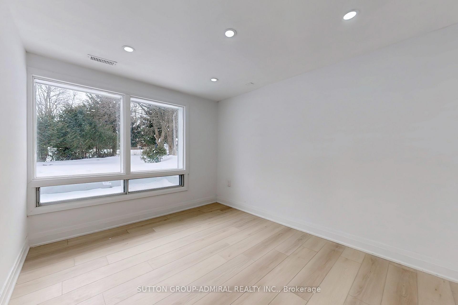 Photo 38 of 696 Jasmine Crescent, Oshawa, Centennial — HOMEH