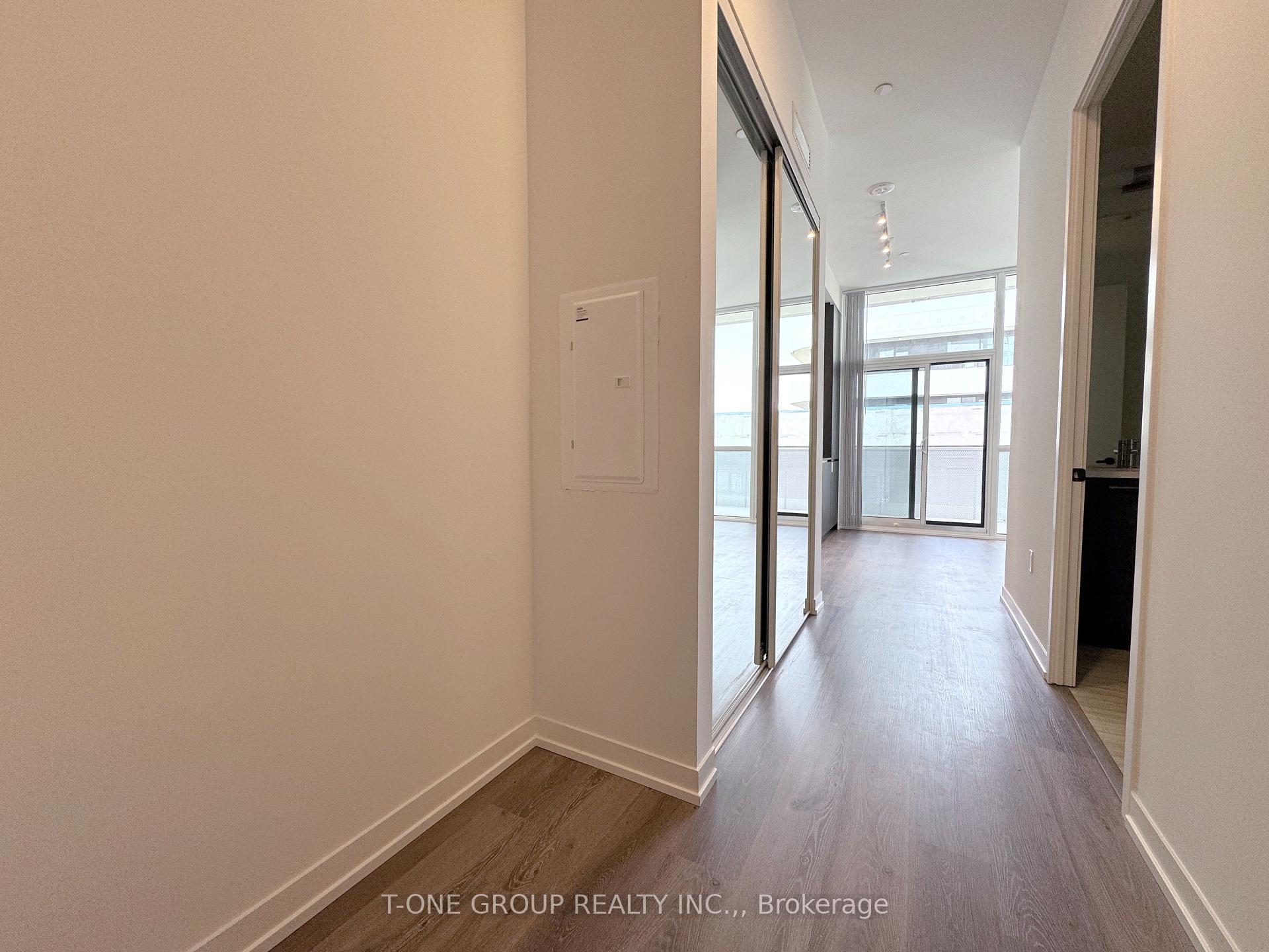 Photo 3 of Unit 607, 28 Interchange Way, Vaughan, Vaughan Corporate Centre — HOMEH