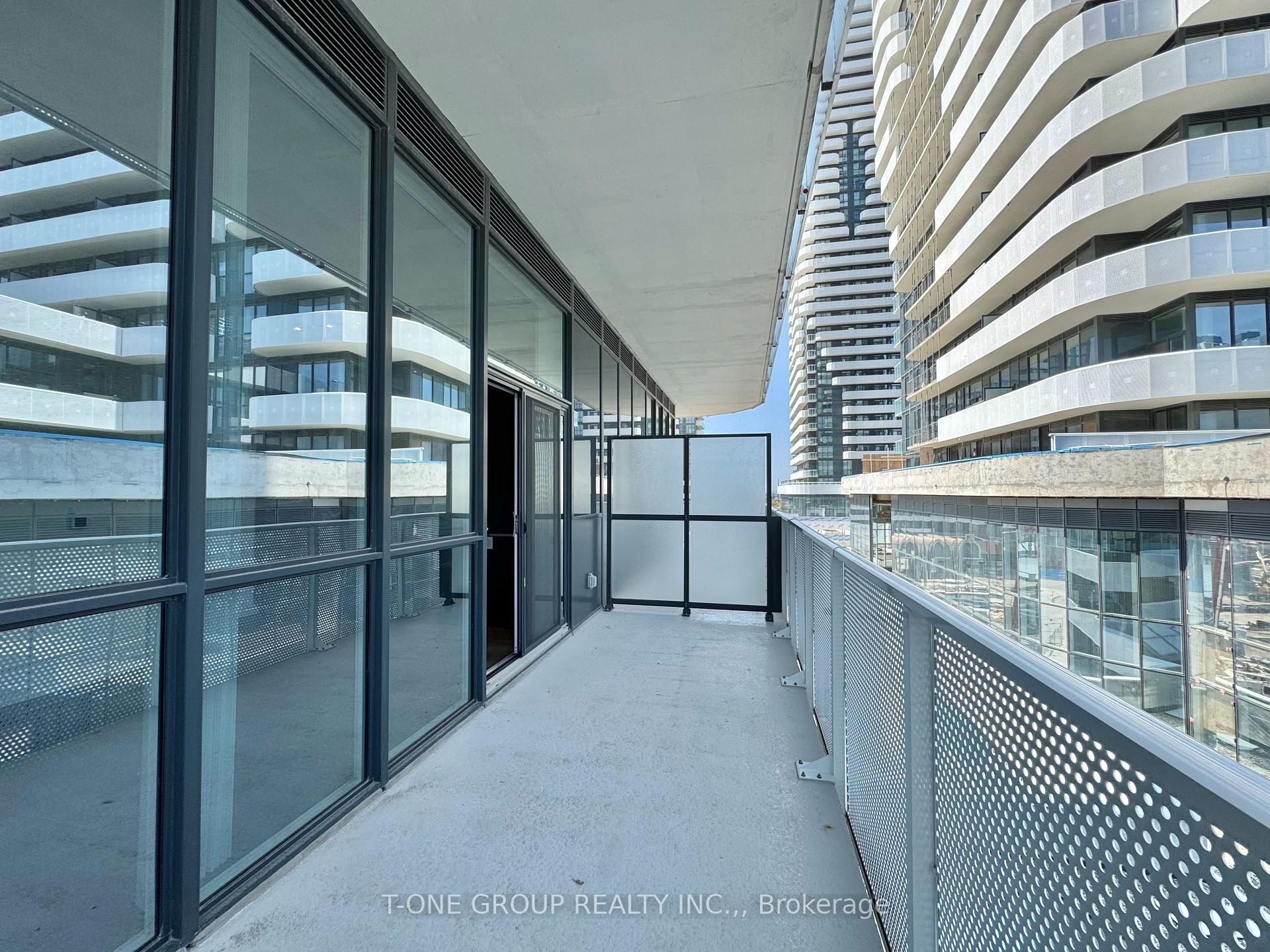 Photo 14 of Unit 607, 28 Interchange Way, Vaughan, Vaughan Corporate Centre — HOMEH