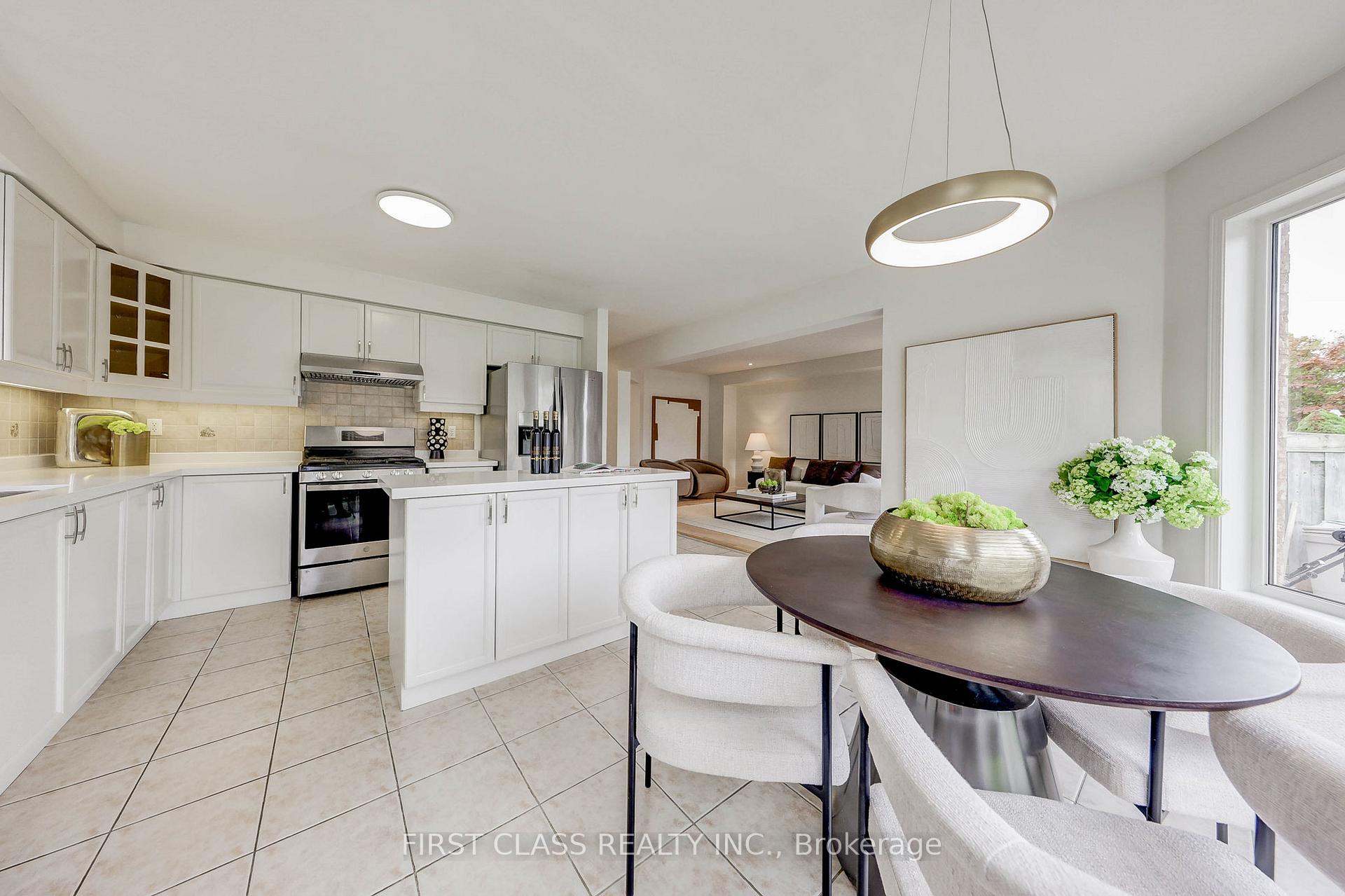 Photo 15 of 47 Lauraview Crescent, Markham, Berczy — HOMEH
