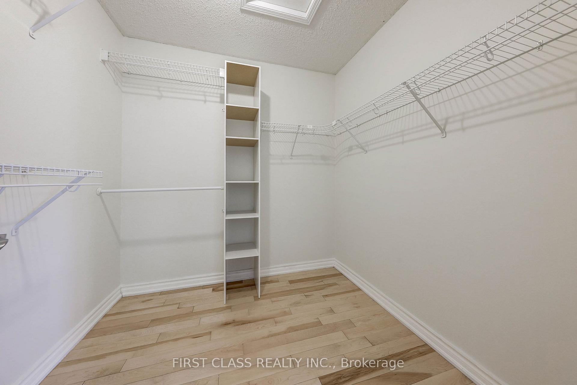 Photo 21 of 47 Lauraview Crescent, Markham, Berczy — HOMEH