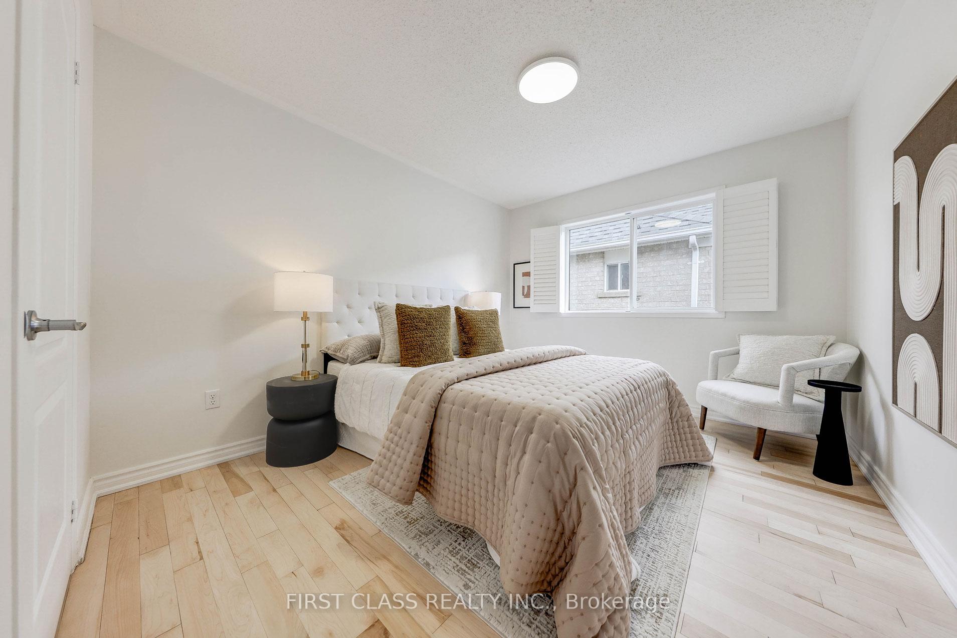 Photo 22 of 47 Lauraview Crescent, Markham, Berczy — HOMEH