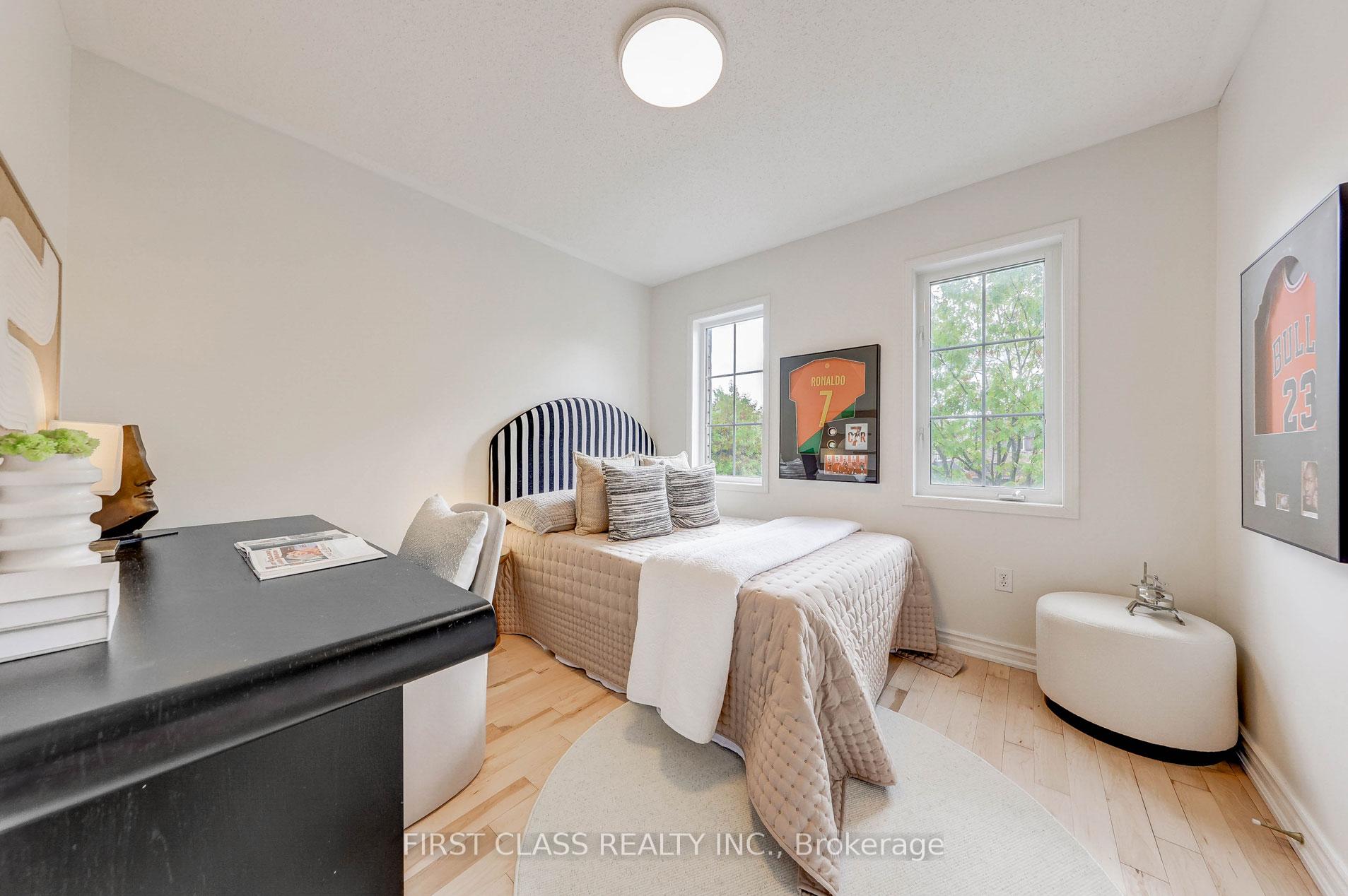 Photo 24 of 47 Lauraview Crescent, Markham, Berczy — HOMEH