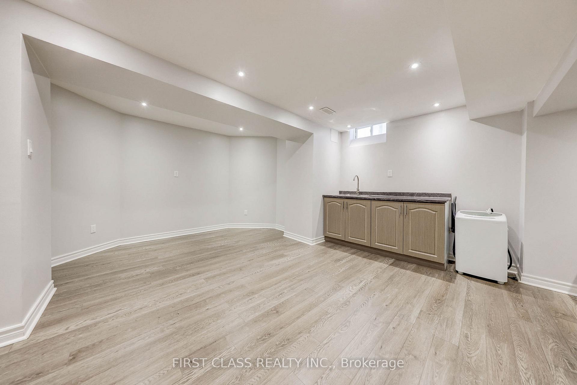 Photo 31 of 47 Lauraview Crescent, Markham, Berczy — HOMEH