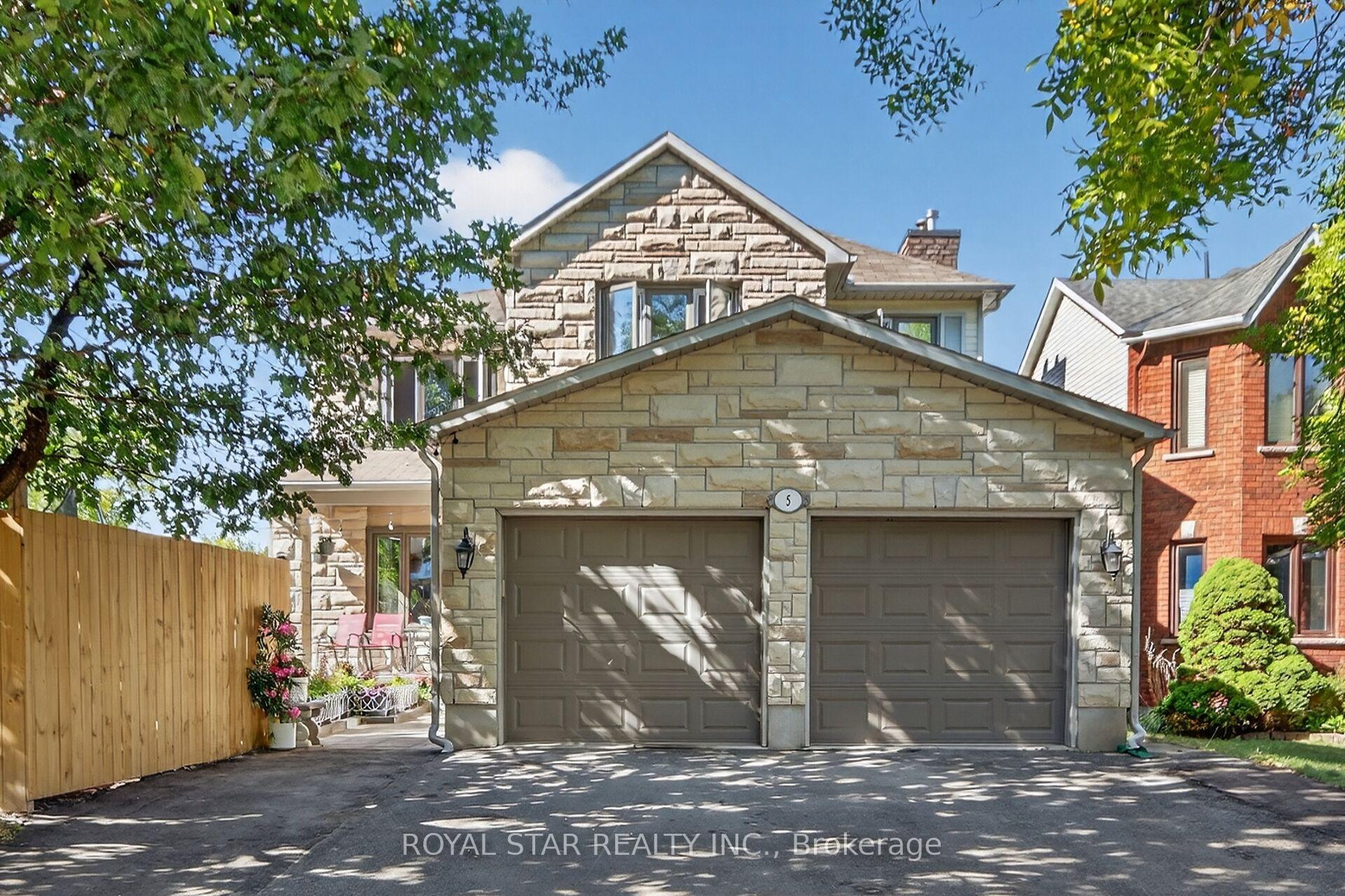 Front of 5 Southland Crescent