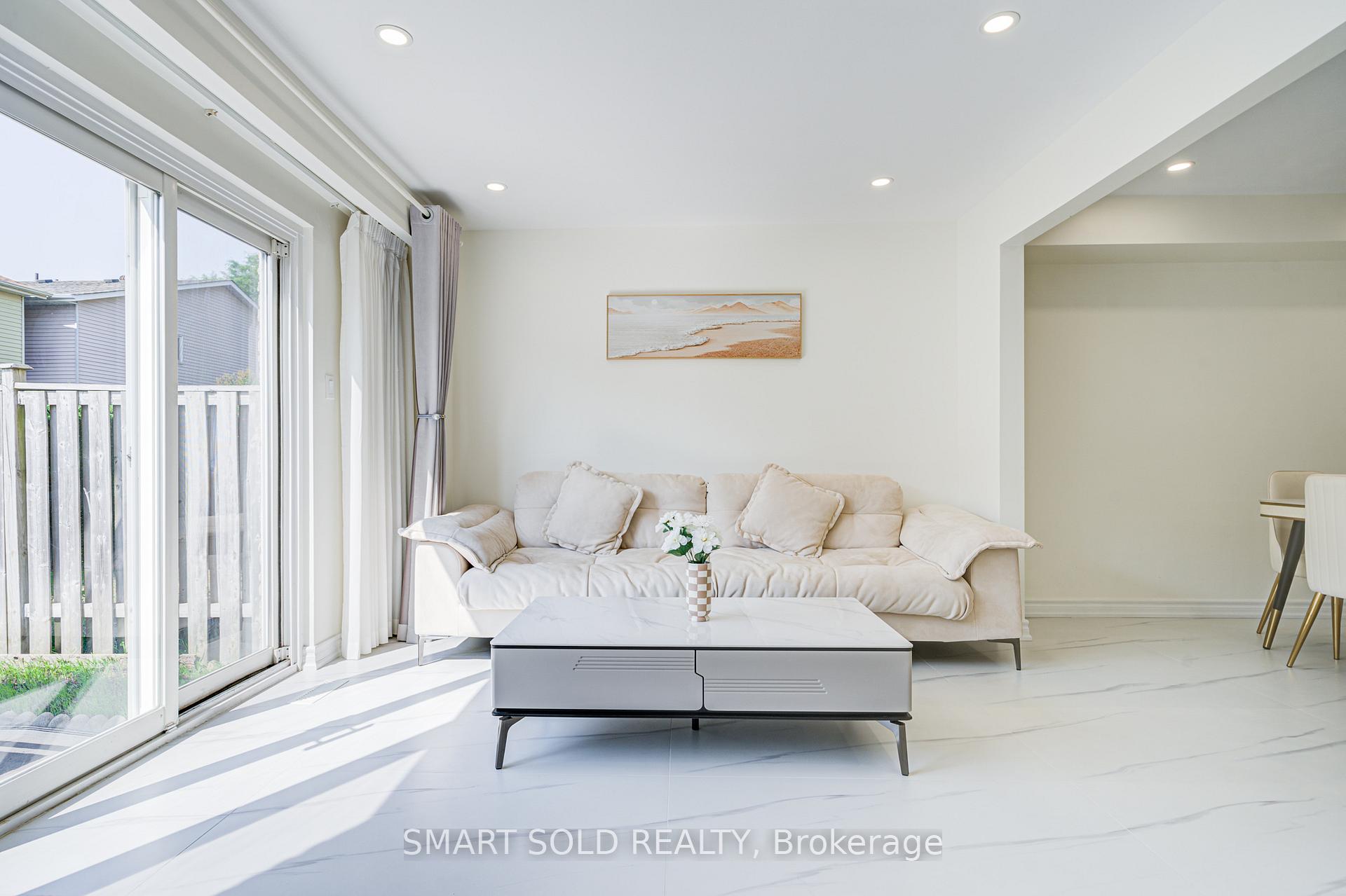 Photo 37 of 81 Rakewood Crescent, Scarborough, L'Amoreaux — HOMEH