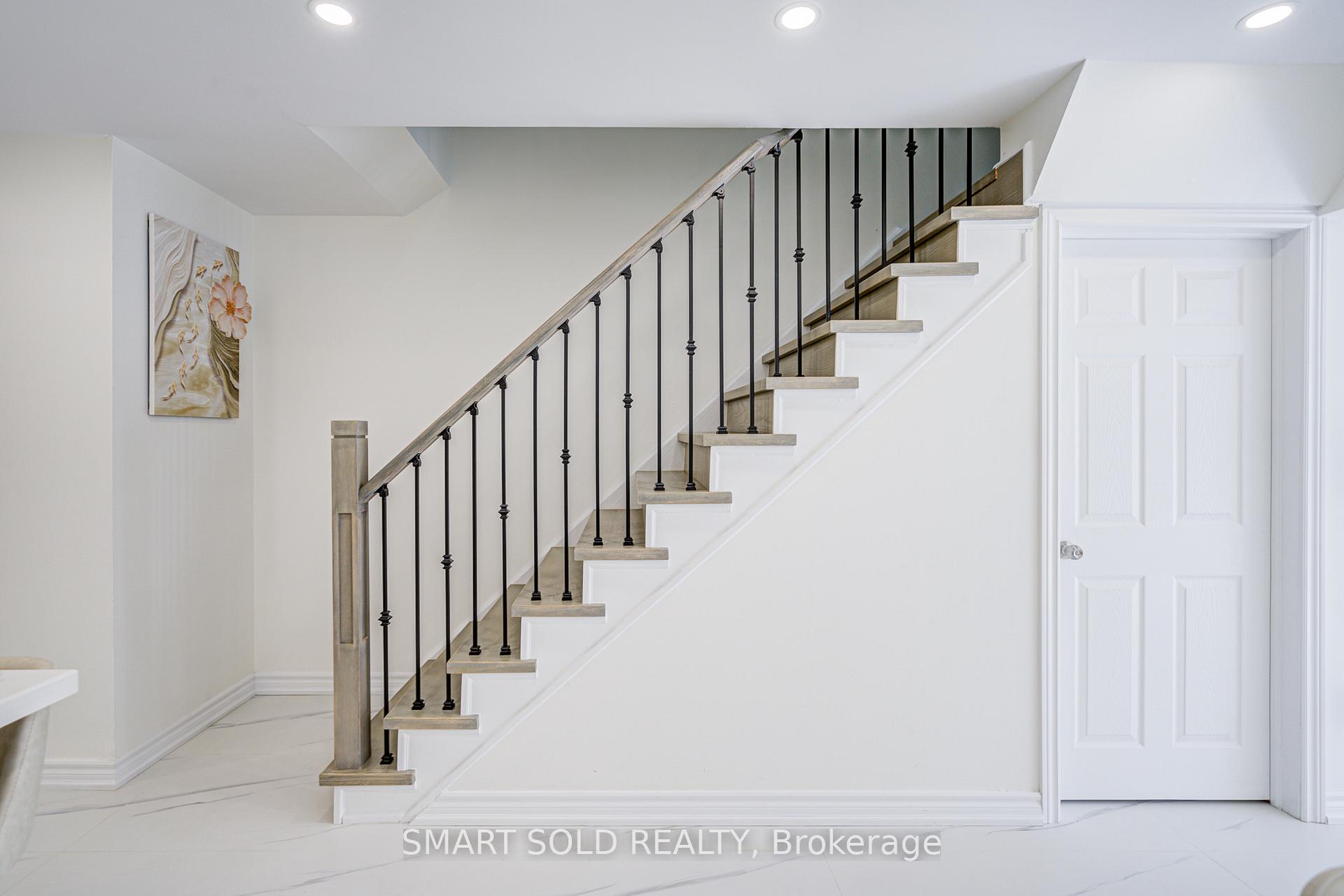 Photo 16 of 81 Rakewood Crescent, Scarborough, L'Amoreaux — HOMEH