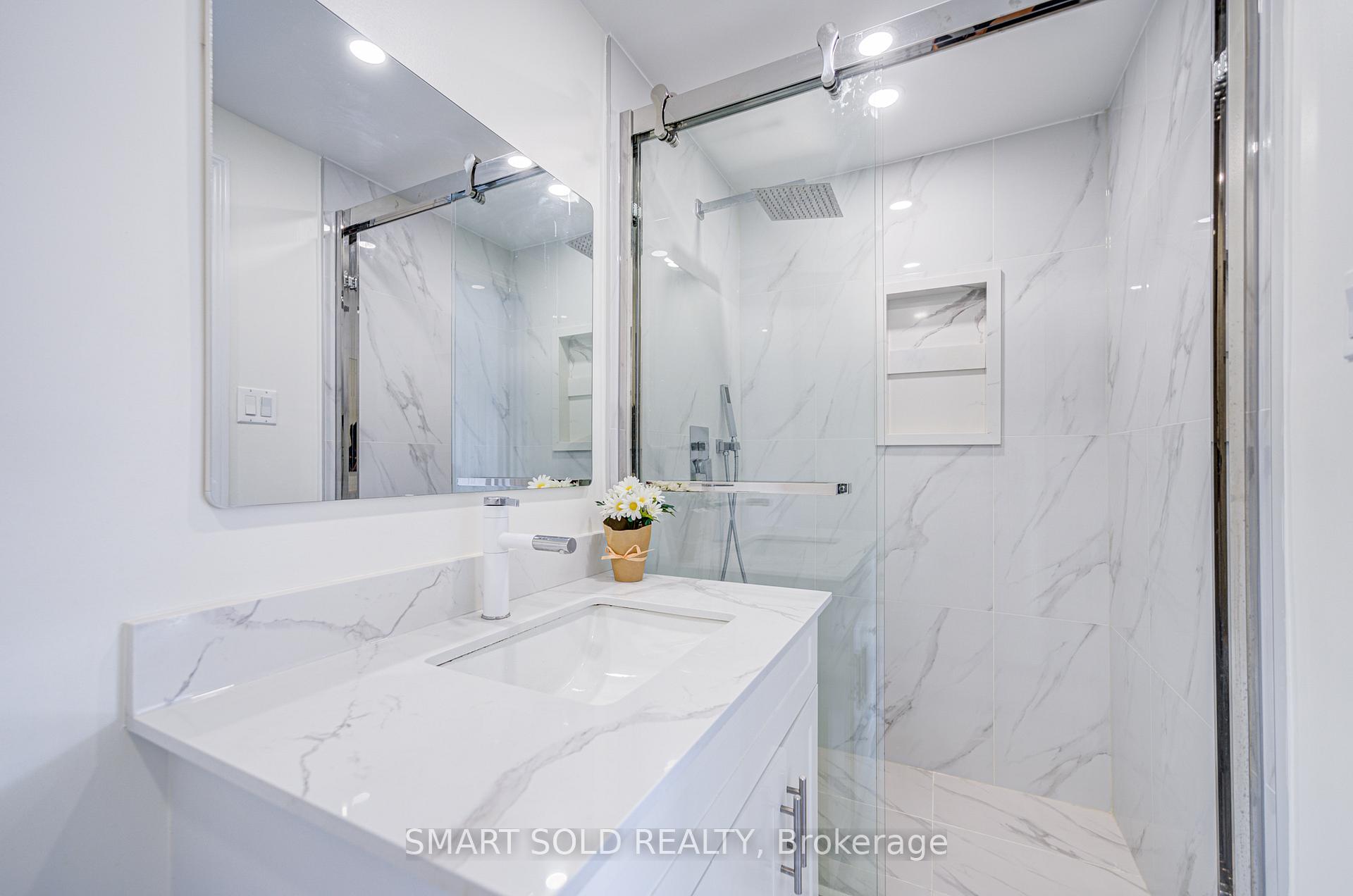 Photo 59 of 81 Rakewood Crescent, Scarborough, L'Amoreaux — HOMEH