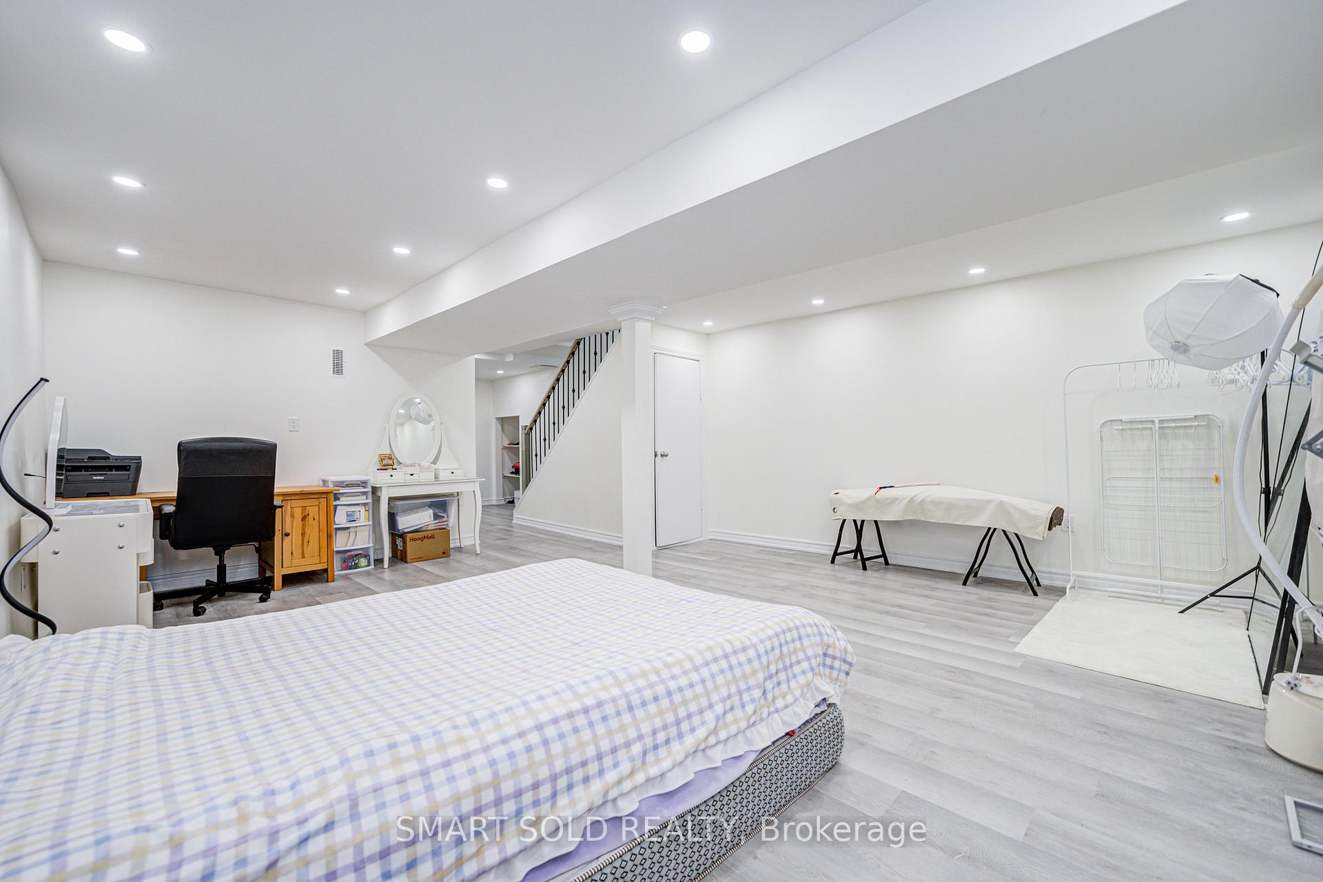 Photo 86 of 81 Rakewood Crescent, Scarborough, L'Amoreaux — HOMEH
