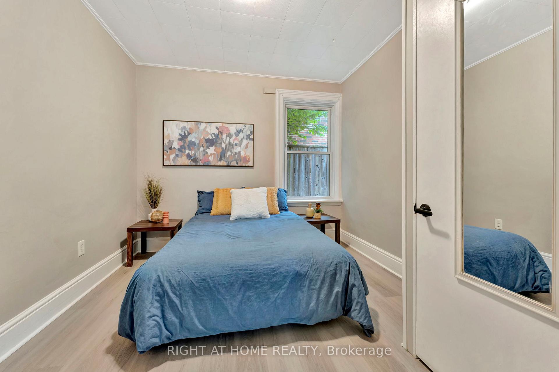 Photo 11 of 462 Upper Wellington Street, Hamilton, Centremount — HOMEH