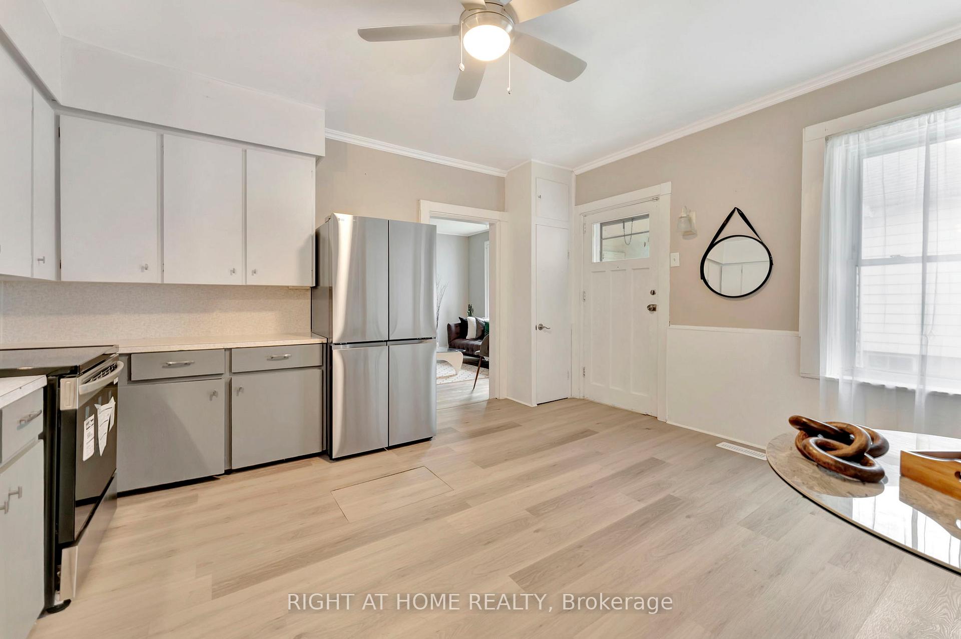 Photo 13 of 462 Upper Wellington Street, Hamilton, Centremount — HOMEH