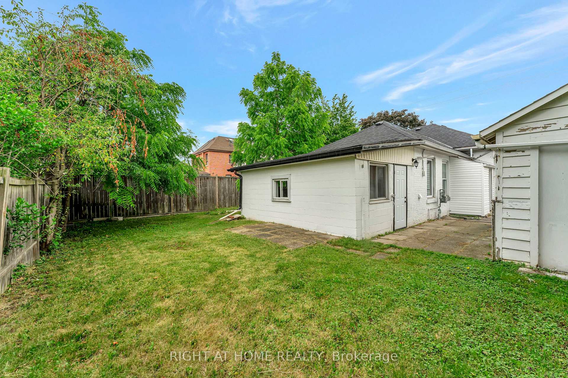 Photo 20 of 462 Upper Wellington Street, Hamilton, Centremount — HOMEH