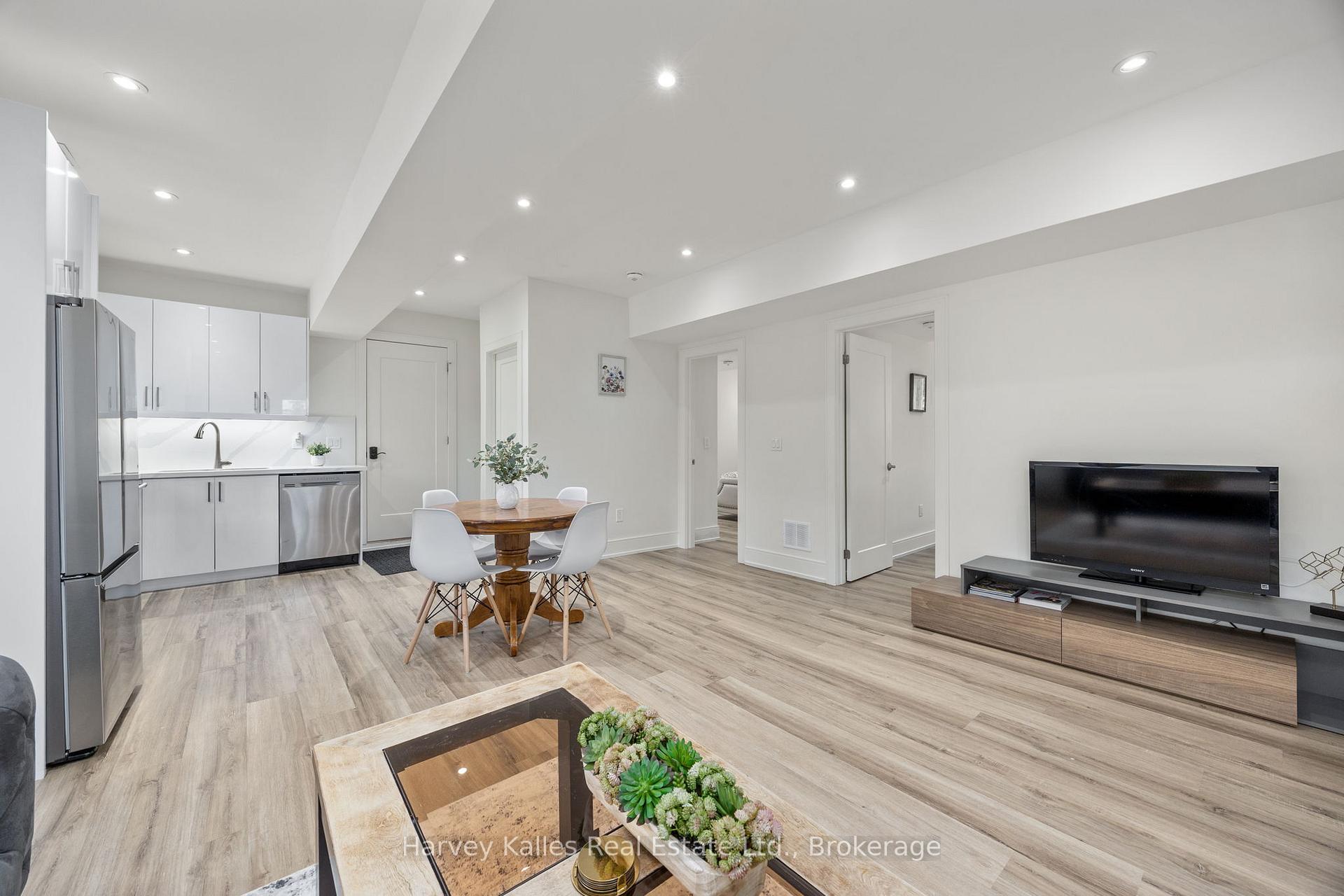 Photo 8 of Unit Unit C, 297 Seventh Street, Collingwood — HOMEH