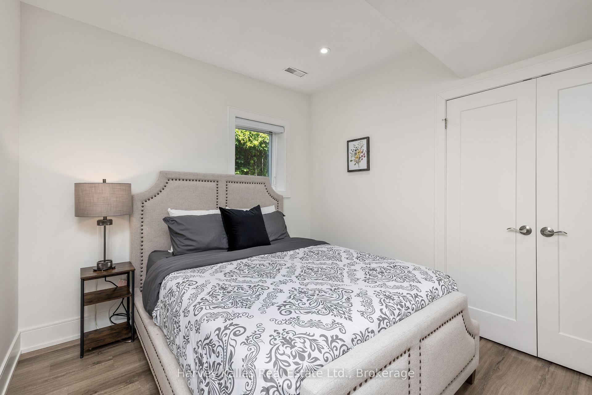 Photo 11 of Unit Unit C, 297 Seventh Street, Collingwood — HOMEH
