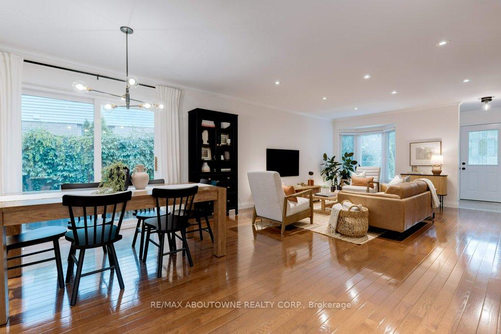 Photo 7 of 814 Miriam Crescent, Burlington, Brant — HOMEH