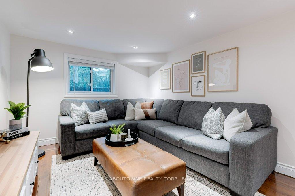 Photo 19 of 814 Miriam Crescent, Burlington, Brant — HOMEH