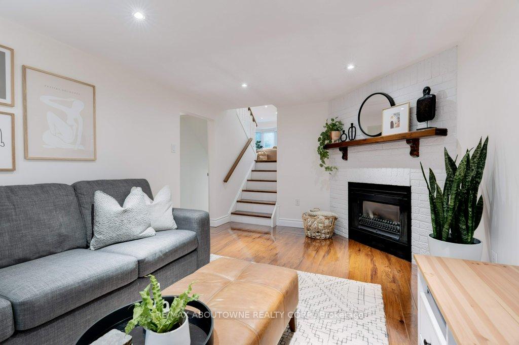 Photo 20 of 814 Miriam Crescent, Burlington, Brant — HOMEH