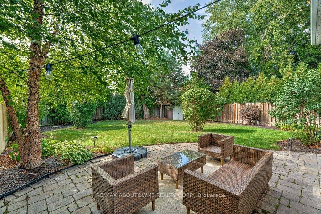 Photo 32 of 814 Miriam Crescent, Burlington, Brant — HOMEH