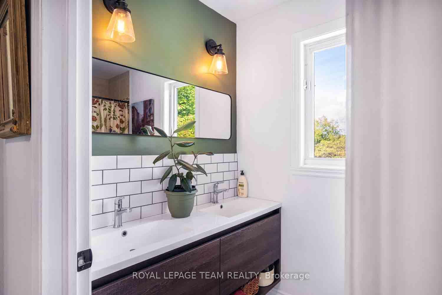 Photo 33 of 1271 Collier Crescent, Ottawa, Greely — HOMEH