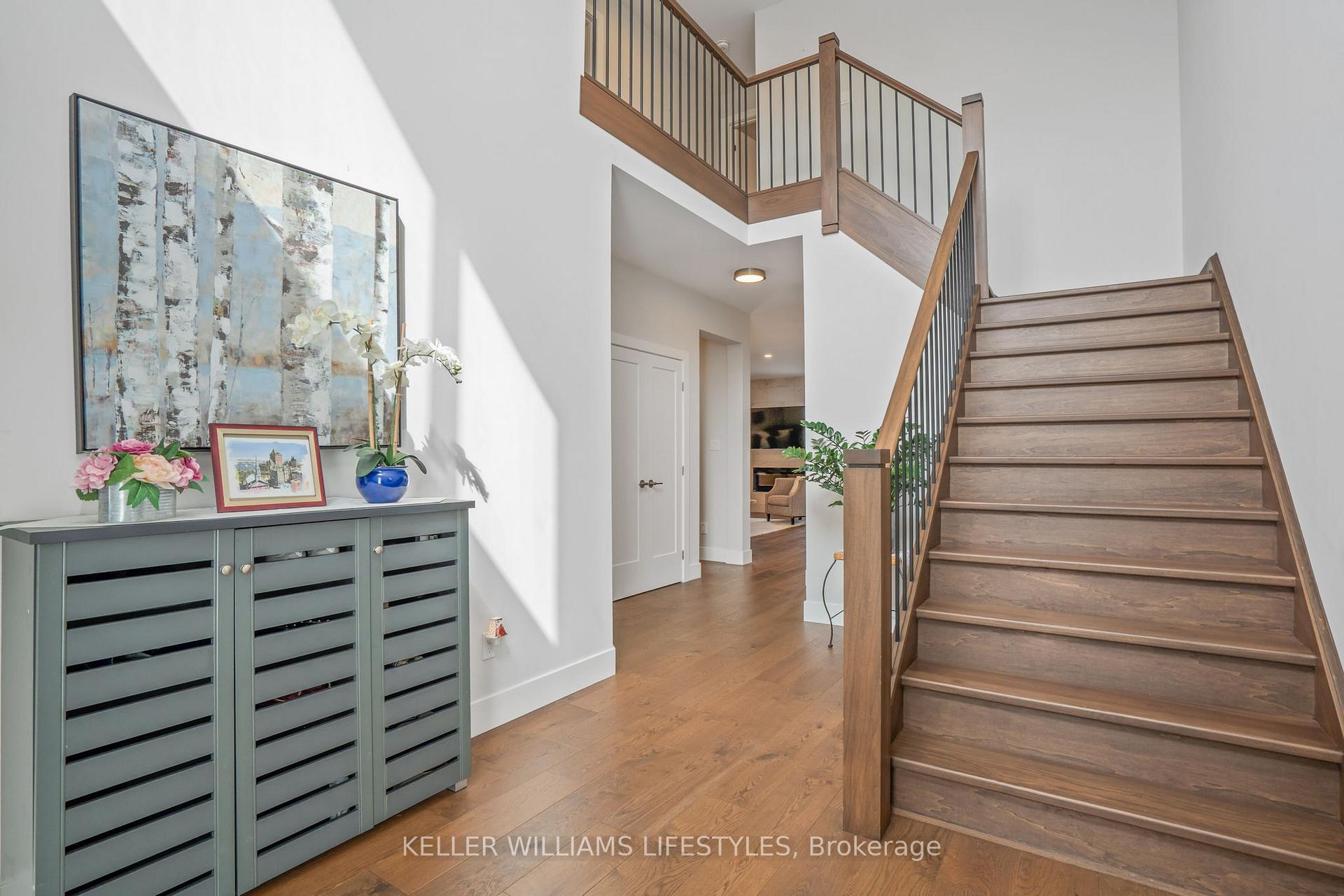 Photo 5 of 1200 Silverfox Drive, London, North S — HOMEH