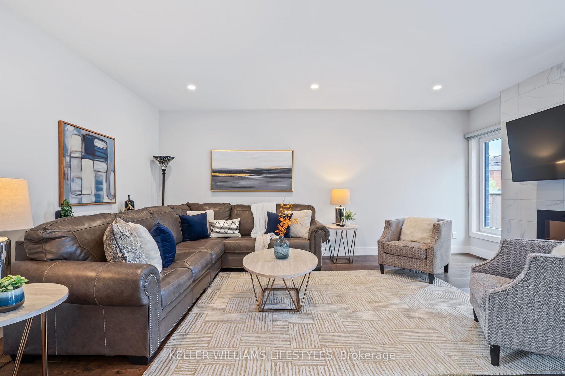 Photo 7 of 1200 Silverfox Drive, London, North S — HOMEH
