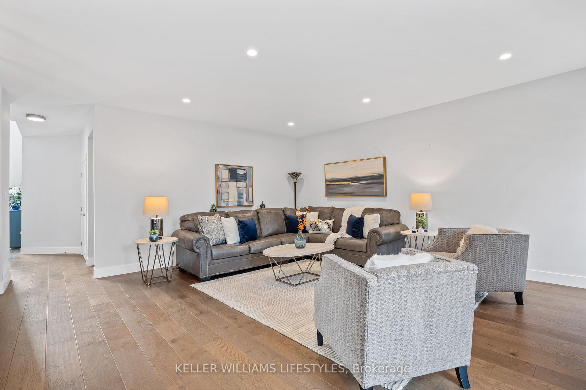 Photo 8 of 1200 Silverfox Drive, London, North S — HOMEH