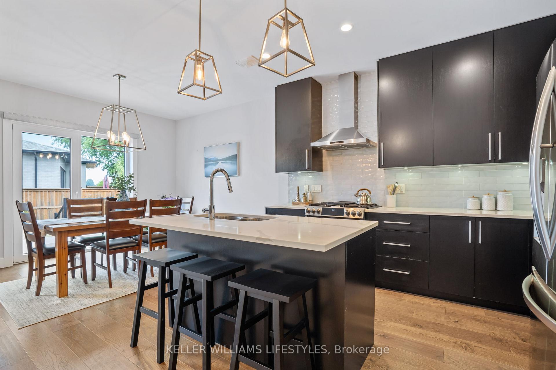 Photo 12 of 1200 Silverfox Drive, London, North S — HOMEH
