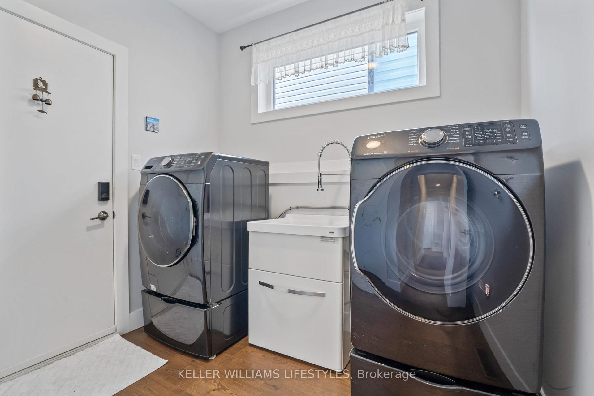 Photo 18 of 1200 Silverfox Drive, London, North S — HOMEH