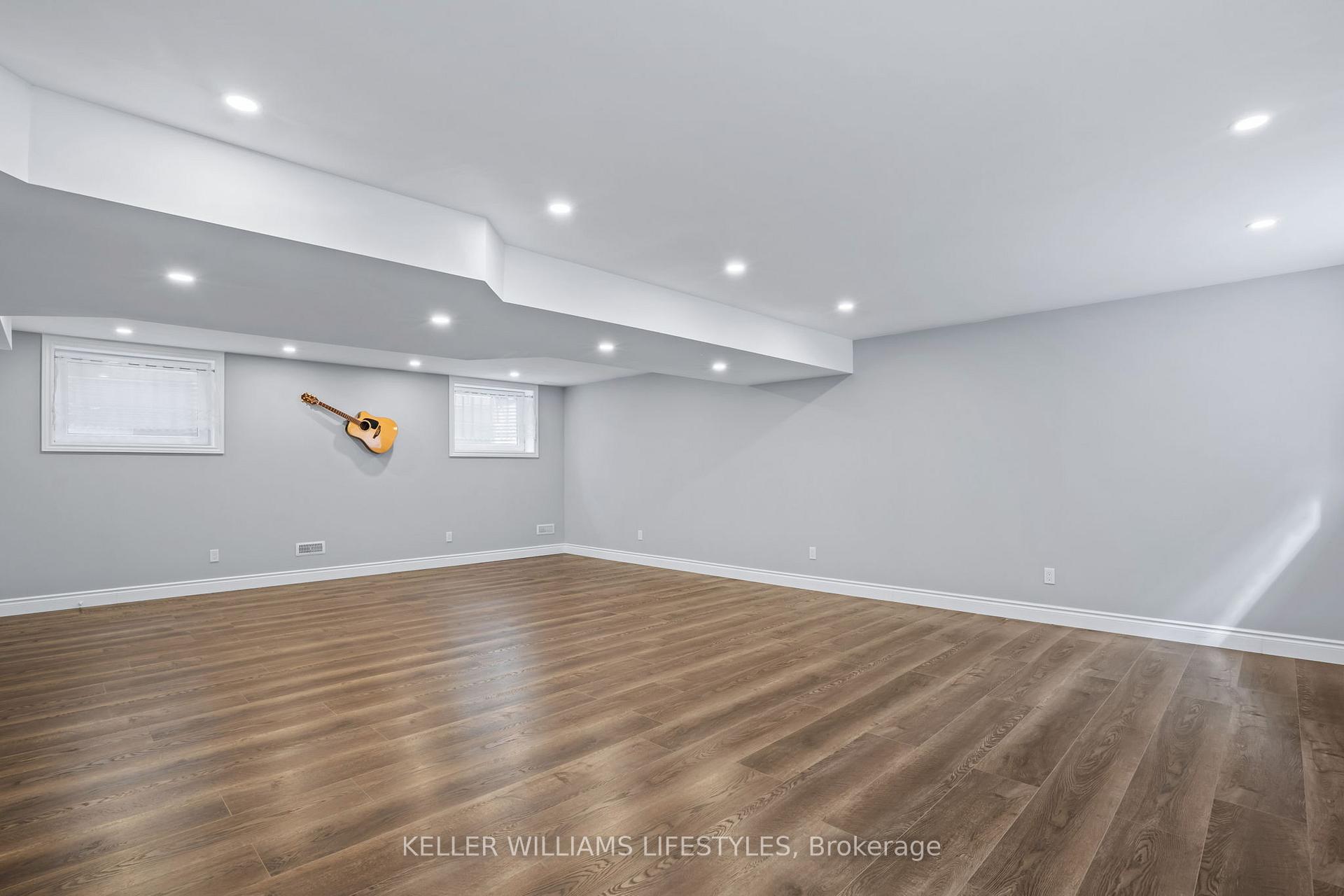 Photo 31 of 1200 Silverfox Drive, London, North S — HOMEH