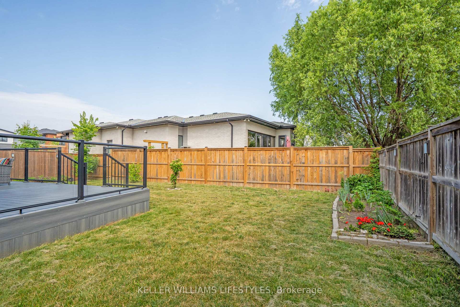 Photo 37 of 1200 Silverfox Drive, London, North S — HOMEH