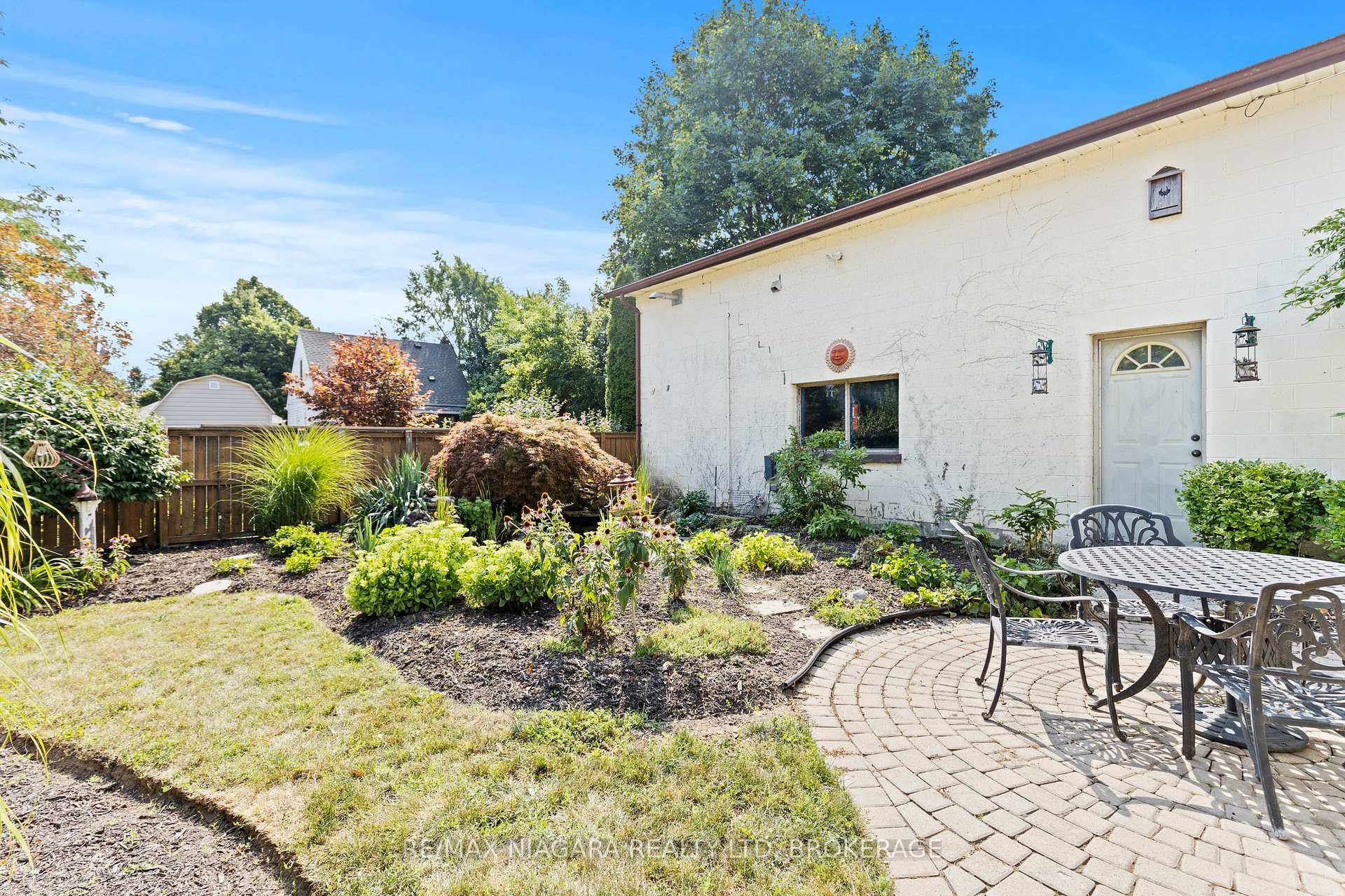 Photo 50 of 472 Geneva Street, St. Catharines, Vine/Linwell — HOMEH