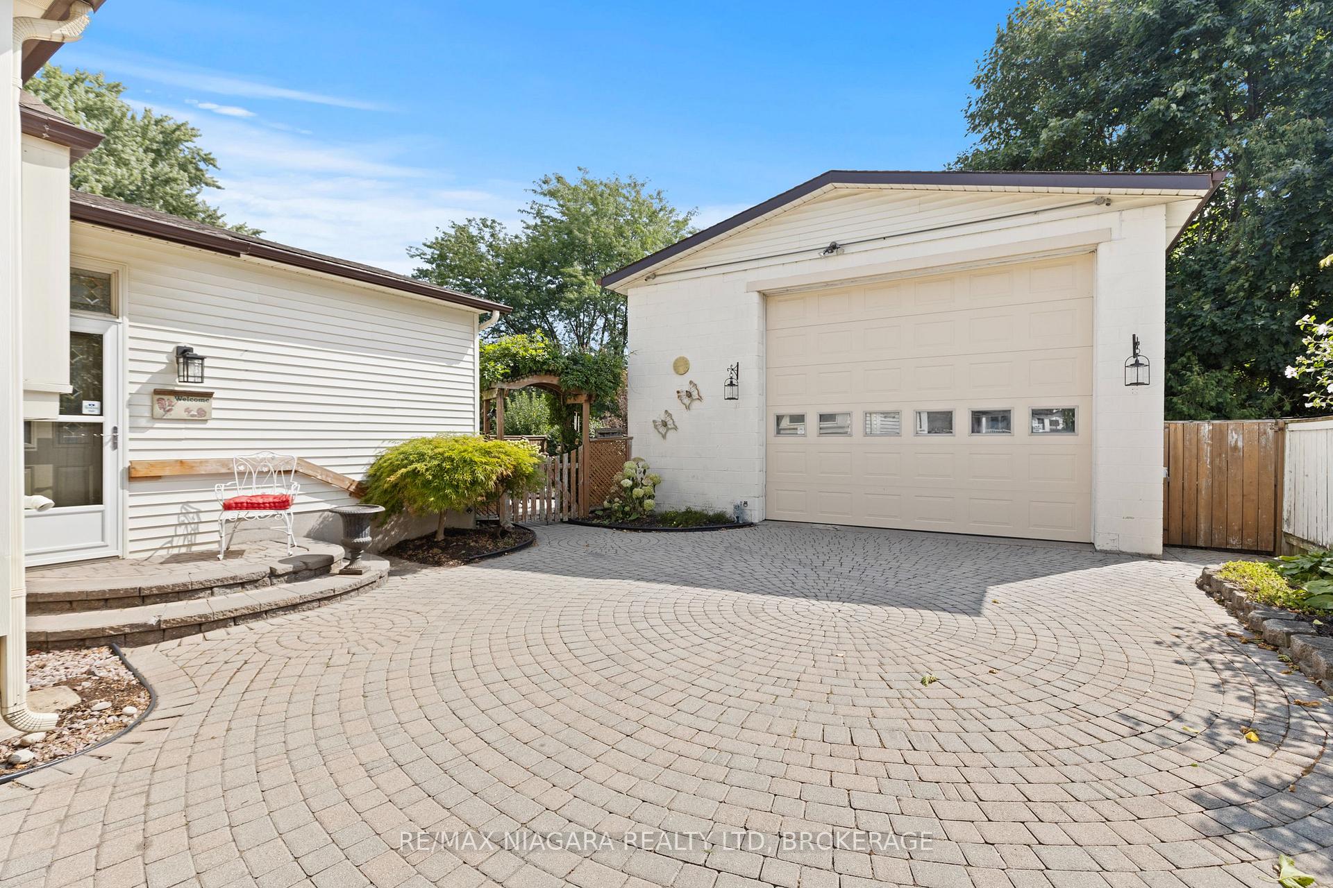 Photo 72 of 472 Geneva Street, St. Catharines, Vine/Linwell — HOMEH