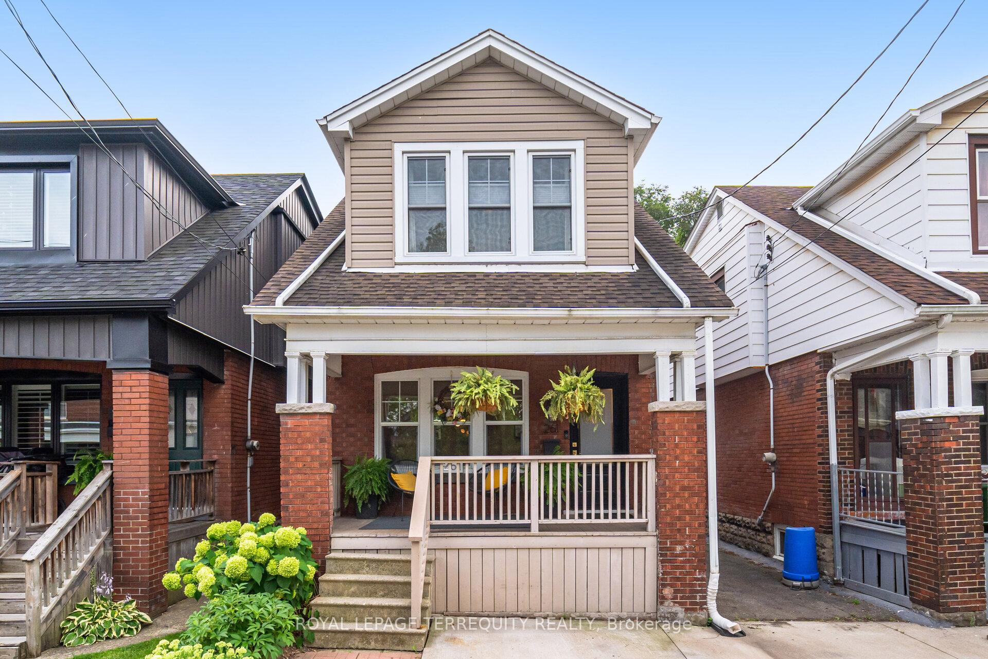 Front of 261 Homewood Avenue