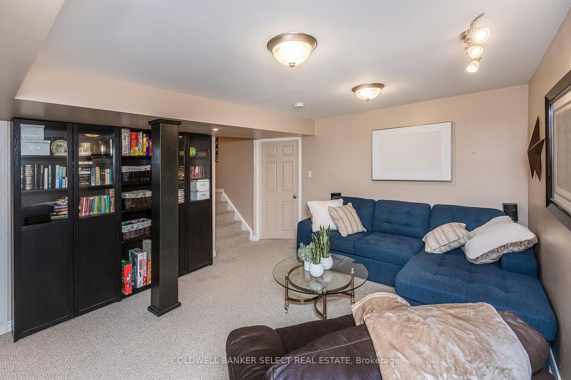 Photo 49 of 17 Saddletree Trail, Brampton, Brampton West — HOMEH