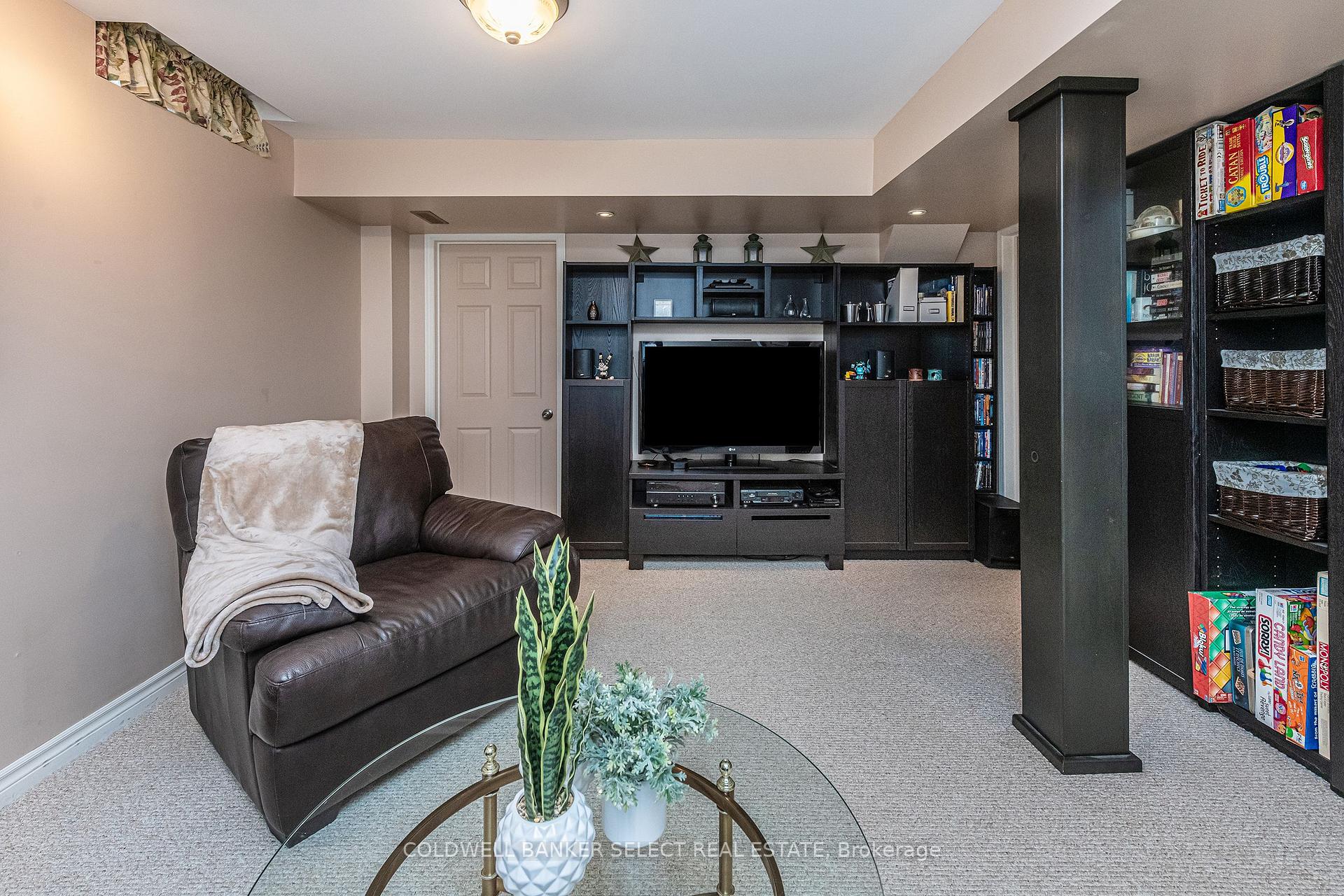 Photo 50 of 17 Saddletree Trail, Brampton, Brampton West — HOMEH