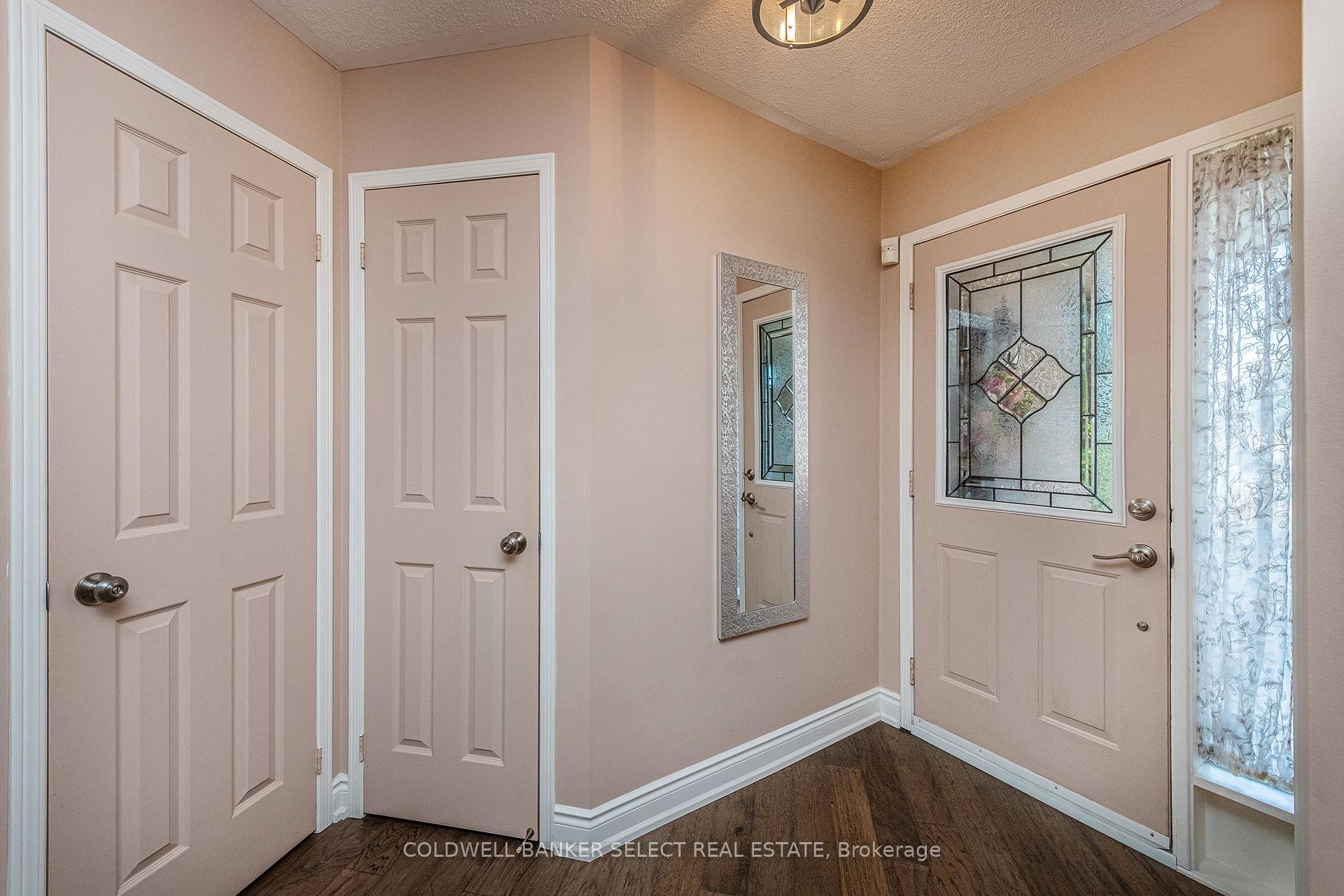 Photo 24 of 17 Saddletree Trail, Brampton, Brampton West — HOMEH