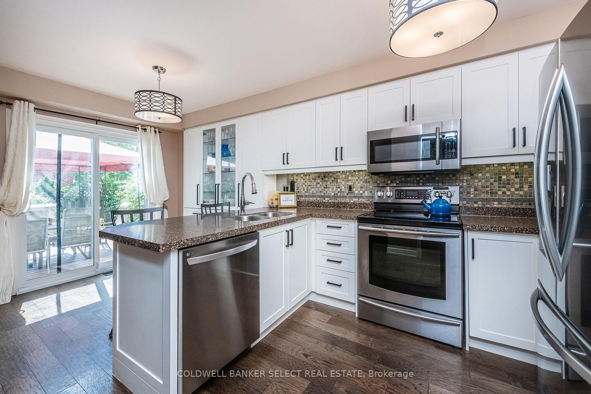 Photo 34 of 17 Saddletree Trail, Brampton, Brampton West — HOMEH
