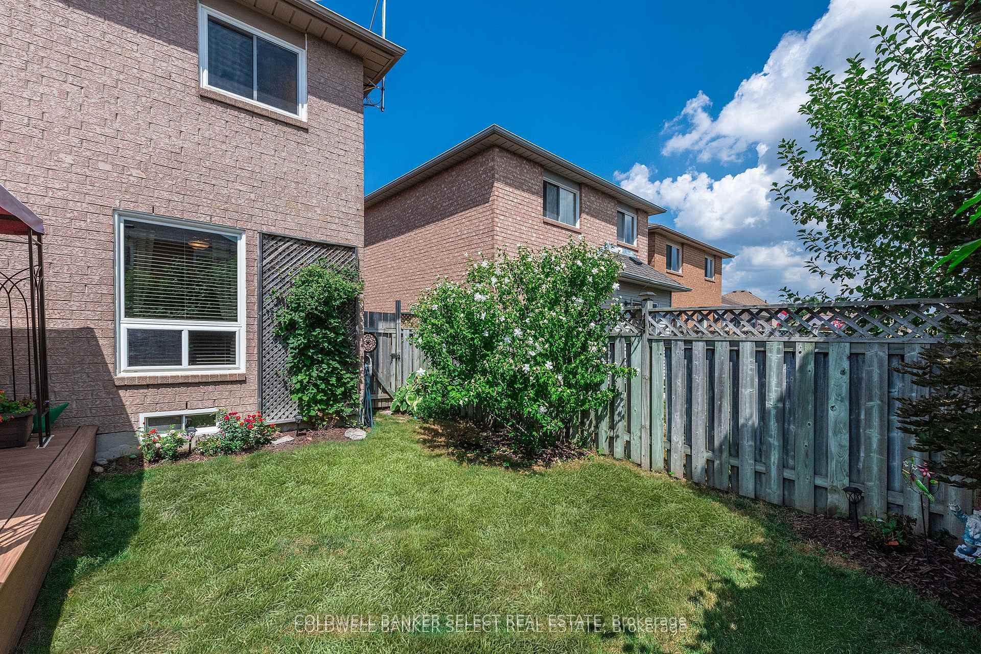 Photo 79 of 17 Saddletree Trail, Brampton, Brampton West — HOMEH
