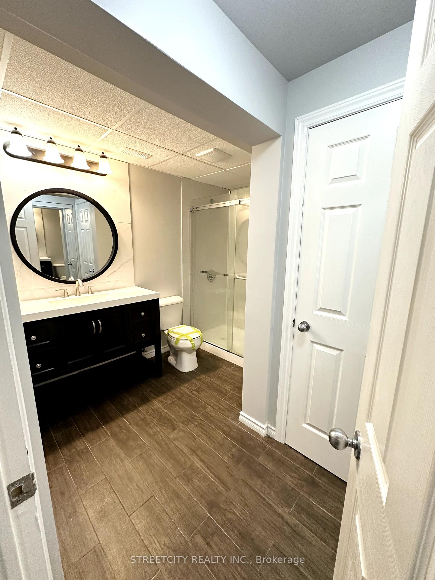 Photo 12 of 3053 Meadowgate Boulevard, London, South U — HOMEH
