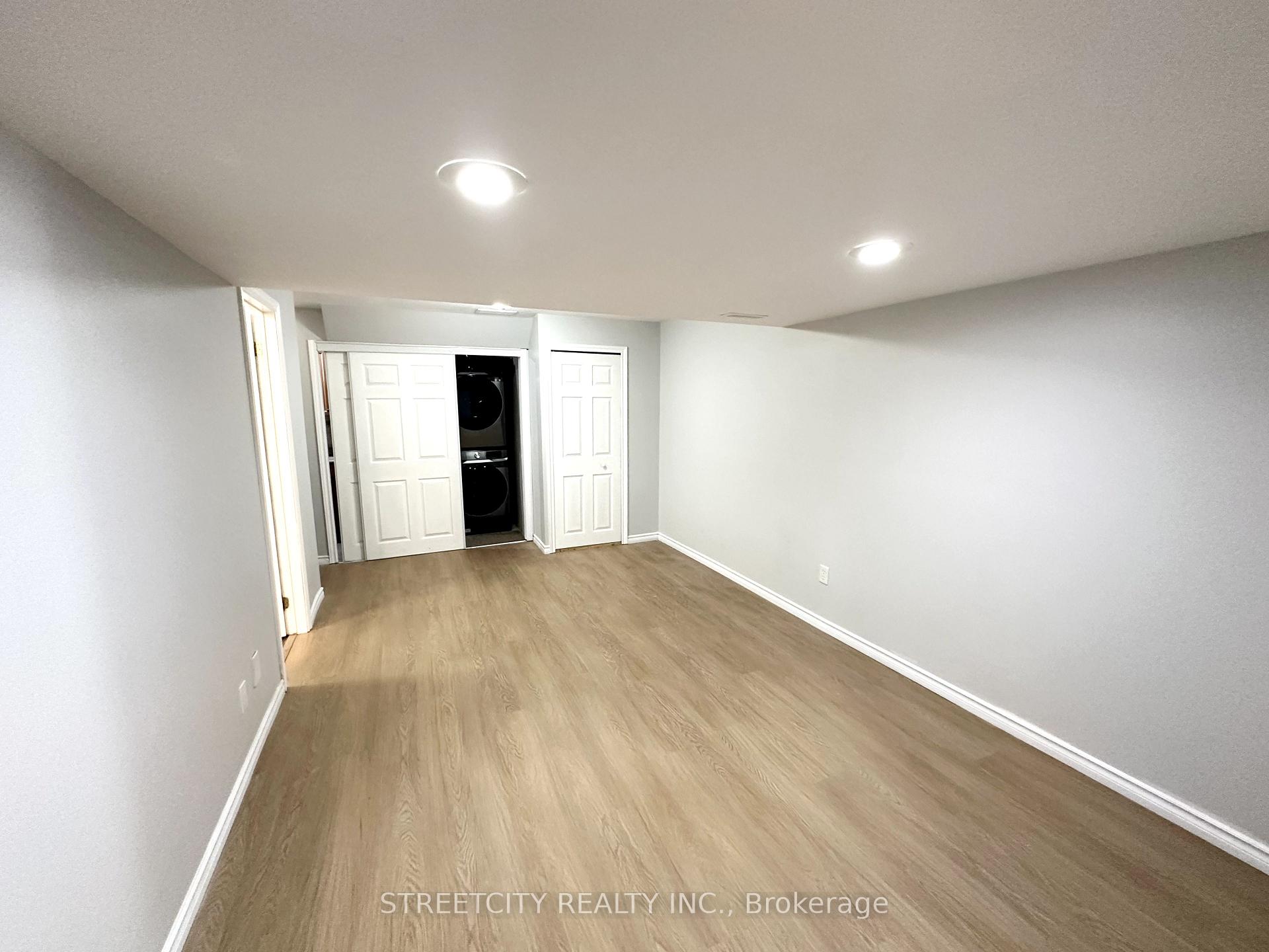 Photo 15 of 3053 Meadowgate Boulevard, London, South U — HOMEH