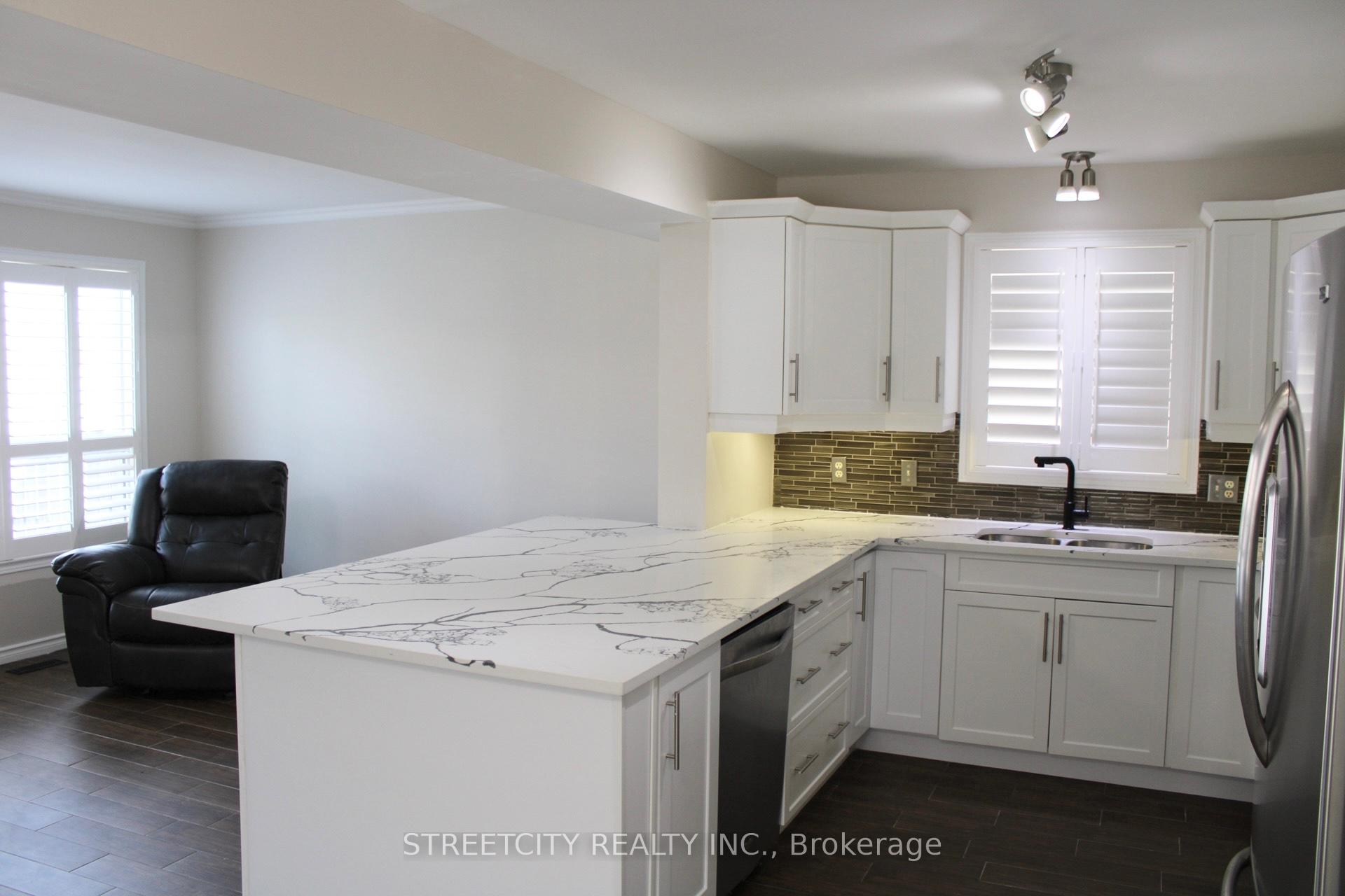 Photo 18 of 3053 Meadowgate Boulevard, London, South U — HOMEH