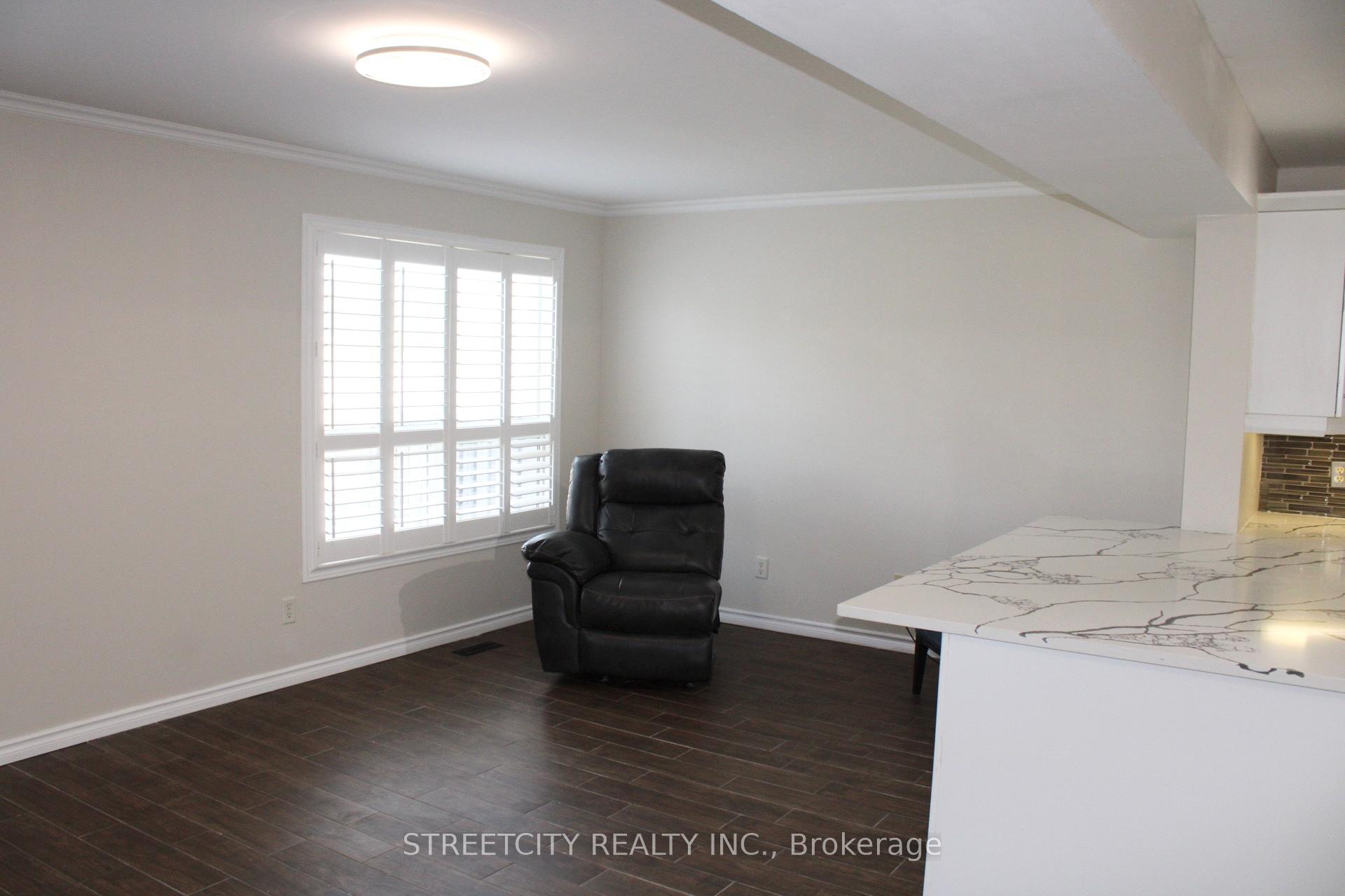 Photo 19 of 3053 Meadowgate Boulevard, London, South U — HOMEH